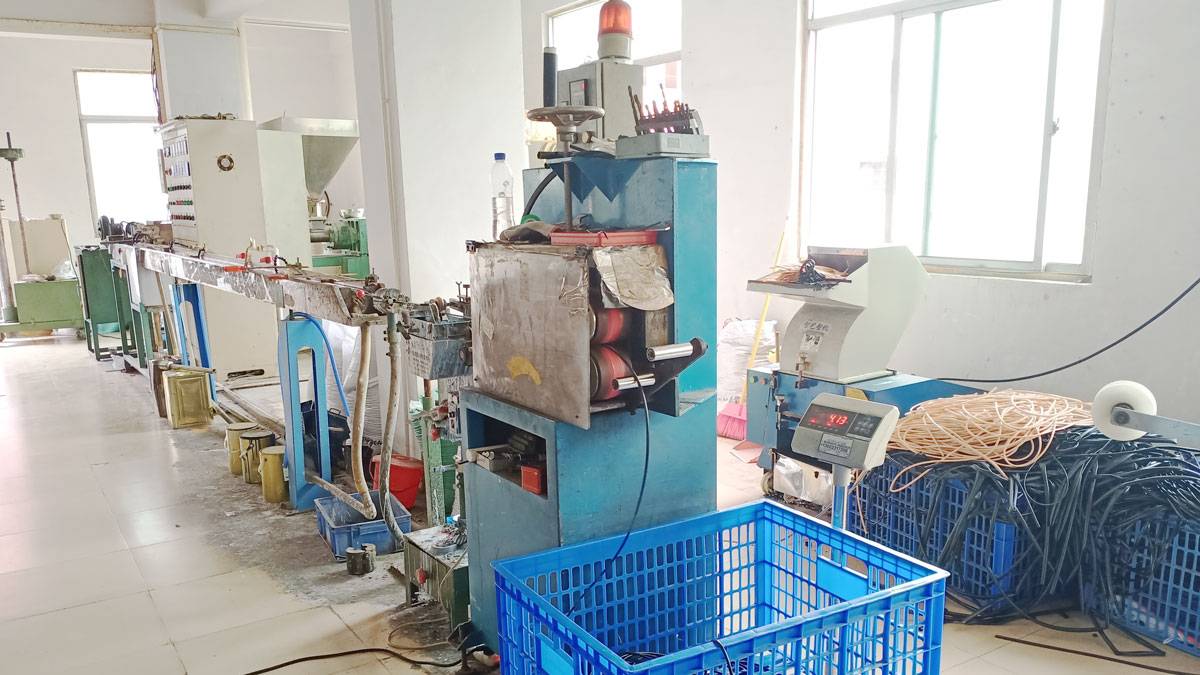 high-temperature-cable-sleeve-factory-machine