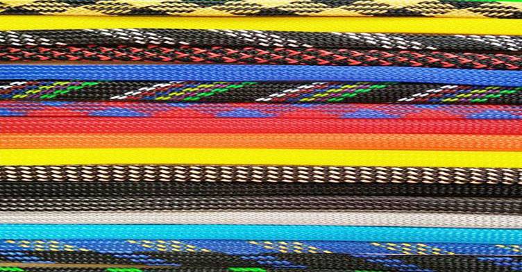 Coloured expandable braided sleeving