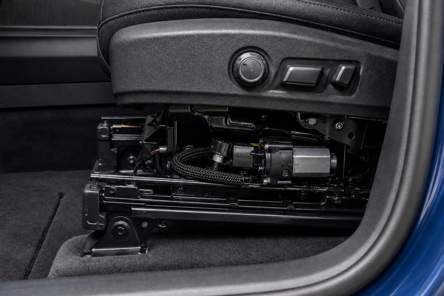Black PET braided sleeving on seat motor wiring